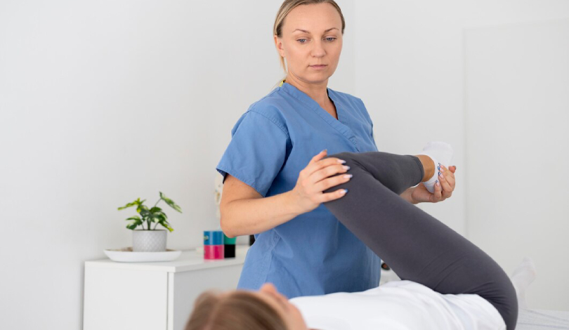 Patient undergoing knee pain physiotherapy at a local clinic.